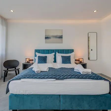 Lichia Amia Luxury شقة