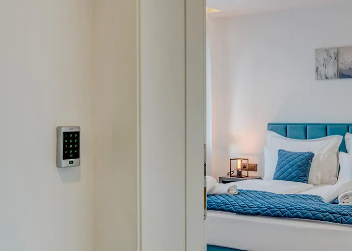 Lichia Amia Luxury アパート