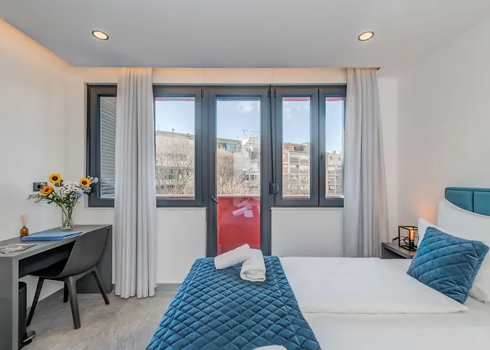 Lichia Amia Luxury